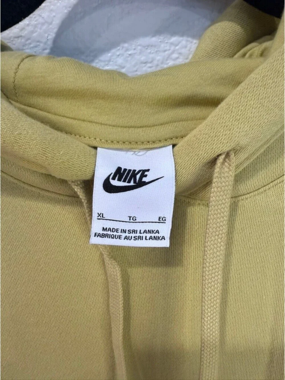 Nike Men's XL Mustard Yellow Hoodie with White Logo